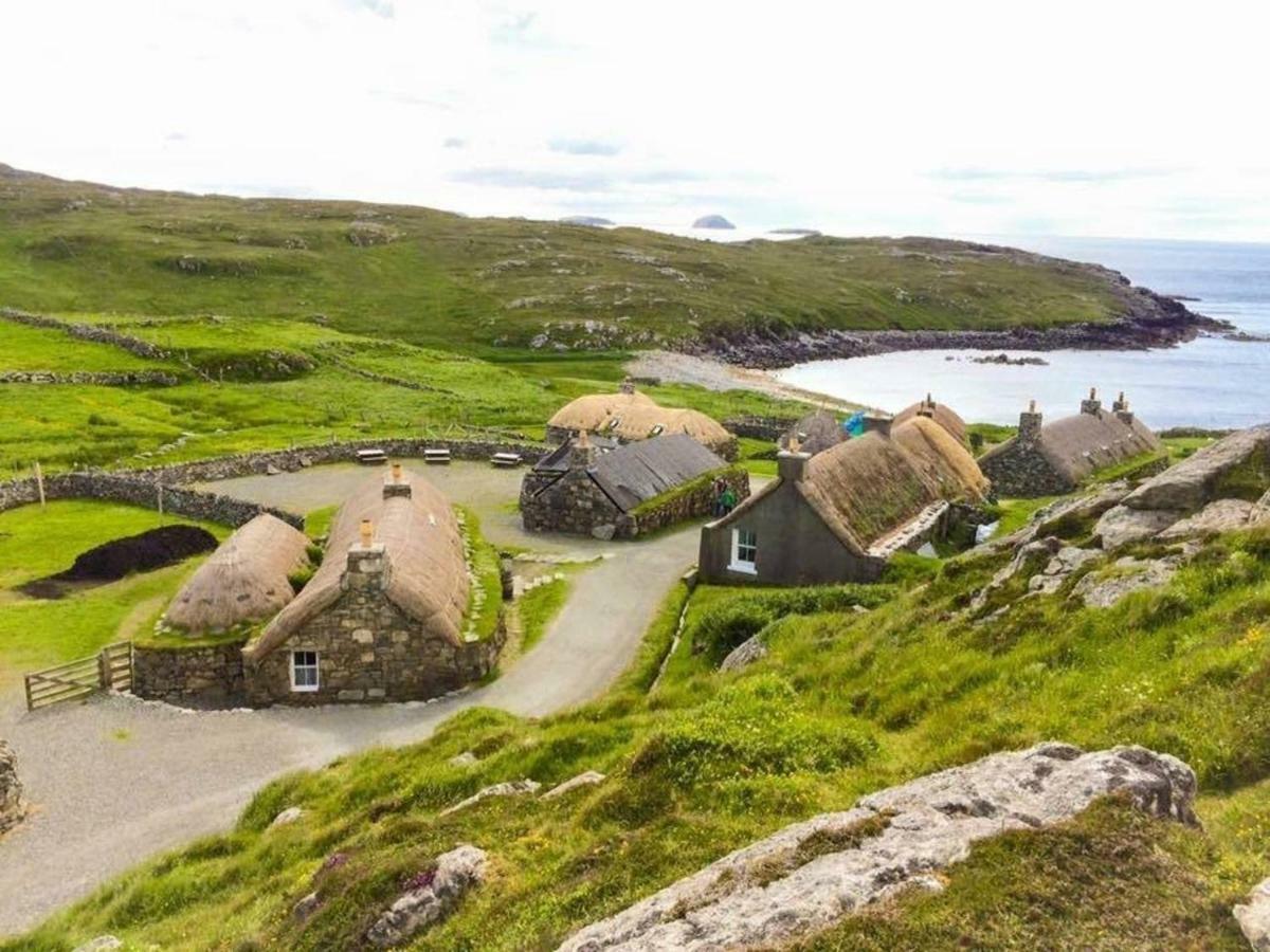 Stornoway Self Catering Apartment Bagian luar foto
