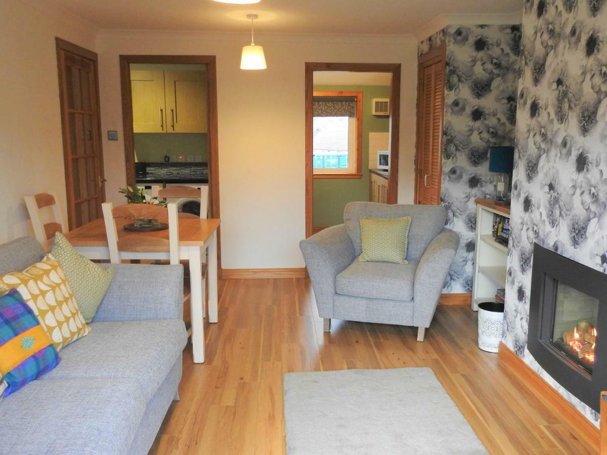 Stornoway Self Catering Apartment Bagian luar foto